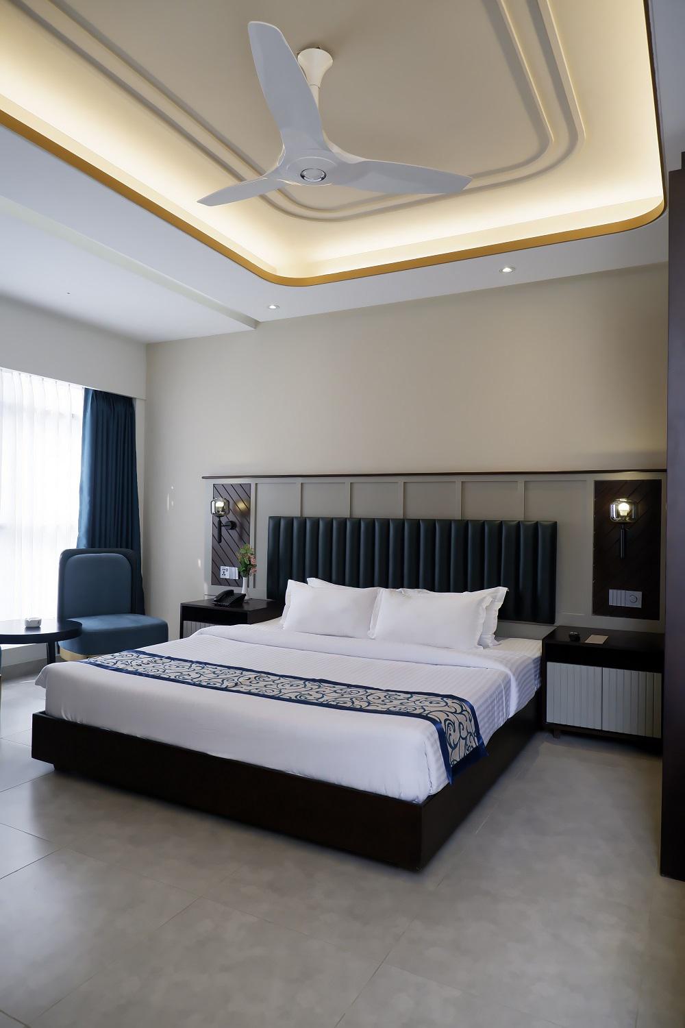 Honeymoon Suite 2