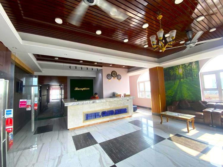 Gallery 7