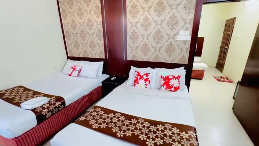 Deluxe connecting 05 person room 