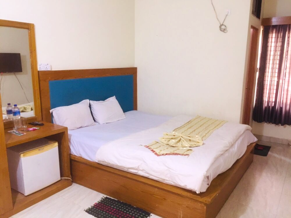 Couple Premium AC